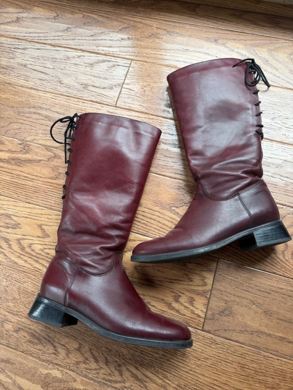 Santana Canada Burgundy Lace-Up Riding Boots